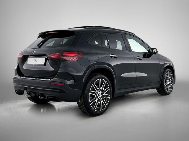Mercedes-Benz GLA-KLASSE 250 e 140 Year Edition | Plus pakket | Nightpakket | Parkeerpakket met achteruitrijcamera | Trekhaak | Panoramaschuifdak | 20" tien-dubbelspaaks AMG velgen |