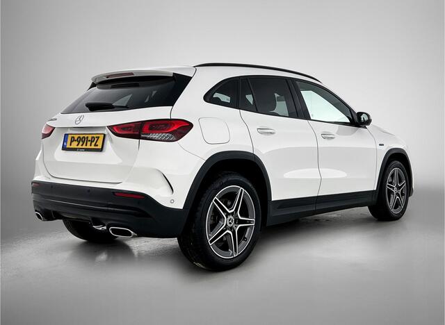 Mercedes-Benz GLA-KLASSE 250 e Business Solution AMG Limited lichtmetalen velgen | Wide screen | Navigatie MBUX | Parking support met camera Inclusief 24 maanden MB Certified garantie voor Europa.