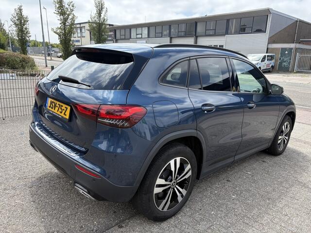 Mercedes-Benz GLA-KLASSE 250 e BnsSol Lux Ltd