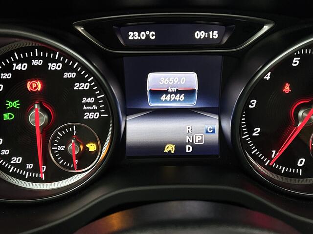 Mercedes-Benz GLA-KLASSE 180 AMG line | Thermotronic | Elektr. achterklep | Parkeerpakket + achtercamera |Stoelverwarming | Keyless Go Inclusief 24 maanden Mercedes-Benz Certified garantie voor Europa.