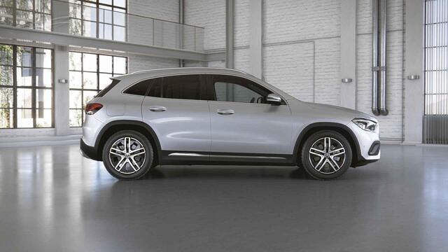 Mercedes-Benz GLA-KLASSE 250 e Progressive | Widescreen | Extra getint glas | Achteruitrijcamera |