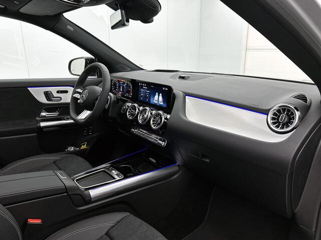 Mercedes-Benz GLA-KLASSE 250 e 140 Year Edition | Premium Plus pakket | Nightpakket | Parkeerpakket met 360°-camera |Trekhaak | Panoramaschuifdak | 20" tien-dubbelspaaks AMG velgen |