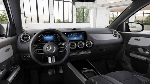 Mercedes-Benz GLA-KLASSE 250 e 140 Years Edition | Trekhaak | 20"LM velgen | Distronic | AMG line | Multibeam led |