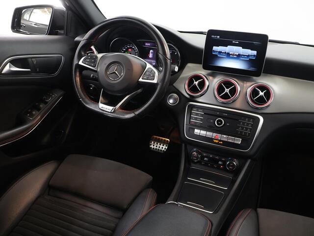 Mercedes-Benz GLA-KLASSE 180 Business Solution AMG | Night | Keyless | Achteruitrijcamera | 19" lichtmetalen velgen |