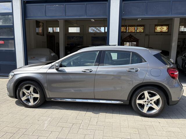 Mercedes-Benz GLA-KLASSE 180 Business Solution AMG NL AUTO/NAP/PANO/FULL OPTIONS/TOPSTAAT