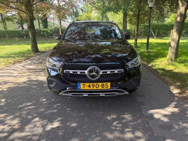 Mercedes-Benz GLA-KLASSE 250 e BnsSol Lux Ltd