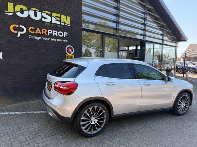 Mercedes-Benz GLA-KLASSE 180 BNSSOL AMGUPED