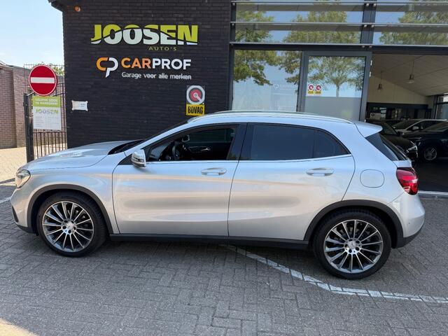 Mercedes-Benz GLA-KLASSE 180 BNSSOL AMGUPED