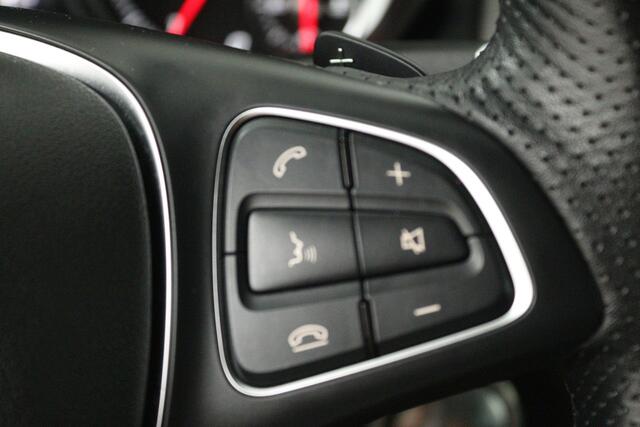 Mercedes-Benz GLA-KLASSE 180 Sport Edition (STOELVERWARMING, NAVIGATIE, LED, SPORTSTOELEN, GOED ONDERHOUDEN)