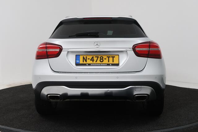 Mercedes-Benz GLA-KLASSE 180 Sport Edition (STOELVERWARMING, NAVIGATIE, LED, SPORTSTOELEN, GOED ONDERHOUDEN)