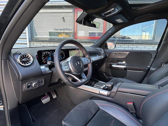 Mercedes-Benz GLB-Klasse 180 AMG | Panoramadak | Sfeerverlichting