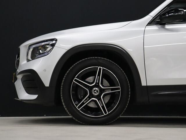 Mercedes-Benz GLB-Klasse 200 AMG Sport [SCHUIFKANTELDAK, BURMESTER SOUND, APPLE CARPLAY, ANDROID, MEMORY SEATS, HALF LEDER, CAMERA, STOELVERWARMING, PDC V+A, CRUISE, NIEUWSTAAT]