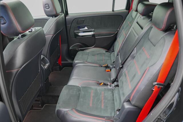 Mercedes-Benz GLB-Klasse AMG 35 4MATIC Premium Plus |Pano|7zits|Ambient|Camera|