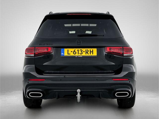 Mercedes-Benz GLB-Klasse 200 Business Solution AMG 7p. 7 Persoons | AMG | Night Pakket | Panorama Schuif-Kanteldak | Trekhaak | Memory voorstoelen. Inclusief 24 maanden MB Certified garantie voor Europa.