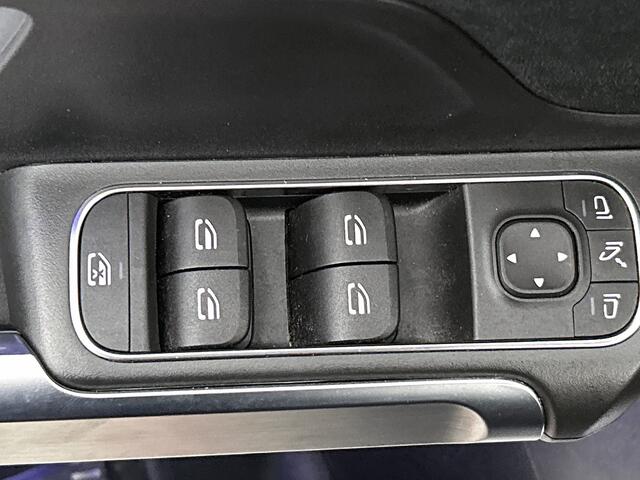 Mercedes-Benz GLB-Klasse 200 Business Solution AMG 7p. 7 Persoons | AMG | Night Pakket | Panorama Schuif-Kanteldak | Trekhaak | Memory voorstoelen. Inclusief 24 maanden MB Certified garantie voor Europa.
