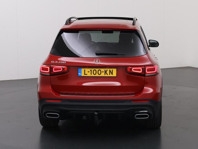 Mercedes-Benz GLB-Klasse 200 Business Solution AMG | Night | Rijassisentiepakket | Memory | Panoramadak | Stoelverwarming |