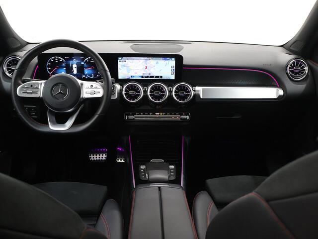 Mercedes-Benz GLB-Klasse 200 Business Solution AMG | Night | Rijassisentiepakket | Memory | Panoramadak | Stoelverwarming |