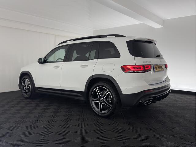 Mercedes-Benz GLB-Klasse 250 4MATIC Premium Aut. *PANO | LEATHER-MICROFIBRE | FULL-LED | BURMESTER-SOUND | TOP-VIEW | ADAPTIVE-CRUISE | BLIND-SPOT | MEMORY-PACK | WIDESCREEN-COCKPIT | KEYLESS | HEATED-SPORTSEATS | AMBIENT-LIGHT | CARPL