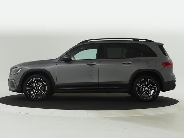 Mercedes-Benz GLB-Klasse 180 AMG -line 7persoons | Trekhaak af fabriek | Nightpakket | Keyless-Go comfortpakket | Parkeerpakket met achteruitrijcamera | USB-pakket plus | GUARD 360 ° Vehicle protection Plus | EASY PACK achterklep |