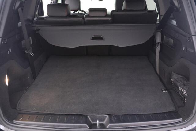 Mercedes-Benz GLB-Klasse 180 AMG Line 7p. Automaat, 7 Persoons, Navigatie, etc.