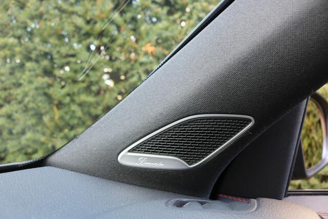 Mercedes-Benz GLB-Klasse AMG 35 4MATIC (Panoramadak Sportleder/Memory Carplay Distronic Burmester M-Bux Multibeam 20InchAMG)