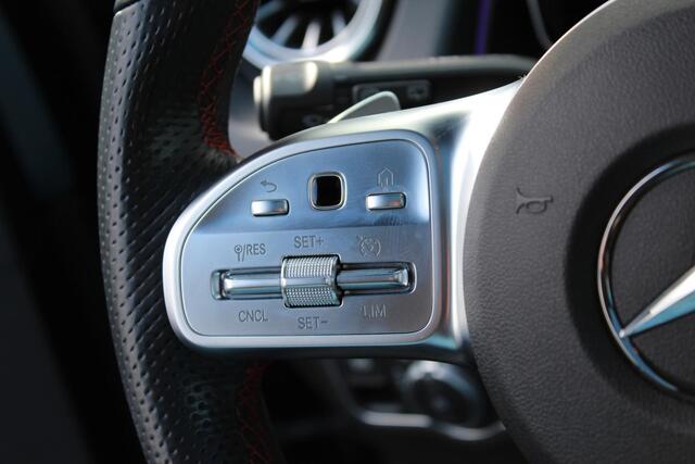 Mercedes-Benz GLB-Klasse 200 Business Solution AMG 7p. | Pano | Sfeer | Carplay |