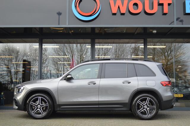 Mercedes-Benz GLB-Klasse 200 AMG Led Panorama Widescreen Sfeer Camera Night CarPlay Pdc