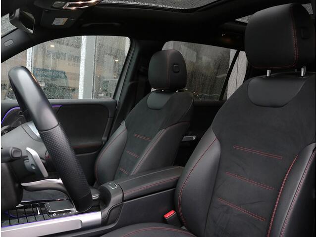 Mercedes-Benz GLB-Klasse 180 AMG Line 7p. Distronic | Panoramadak