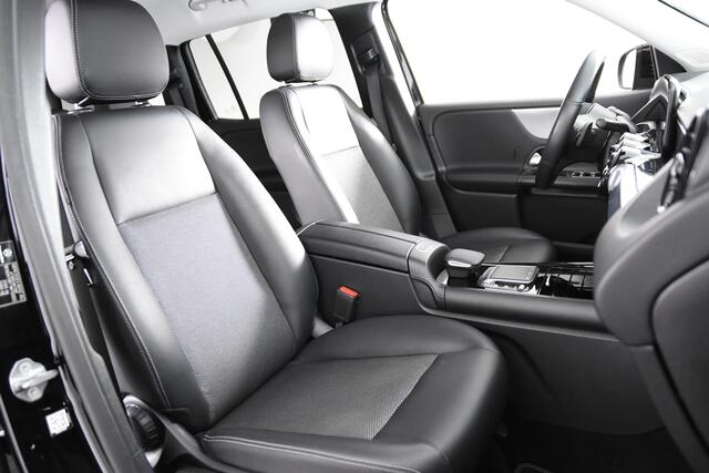 Mercedes-Benz GLB-Klasse 200 Business Solution *1ste Eigenaar*Leer*Navigatie*Stoelverwarming*