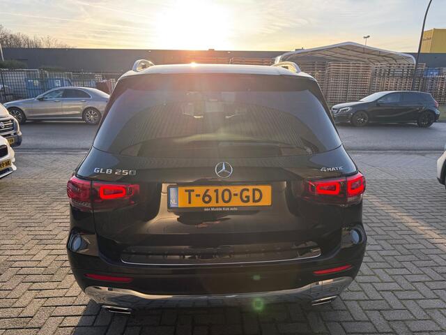 Mercedes-Benz GLB-Klasse 250 4MATIC Advantage | 1E EIGENAAR | 12MND GARANTIE | AUTOMAAT | LED | MEMORY | CARPLAY | PANODAK | CRUISE |