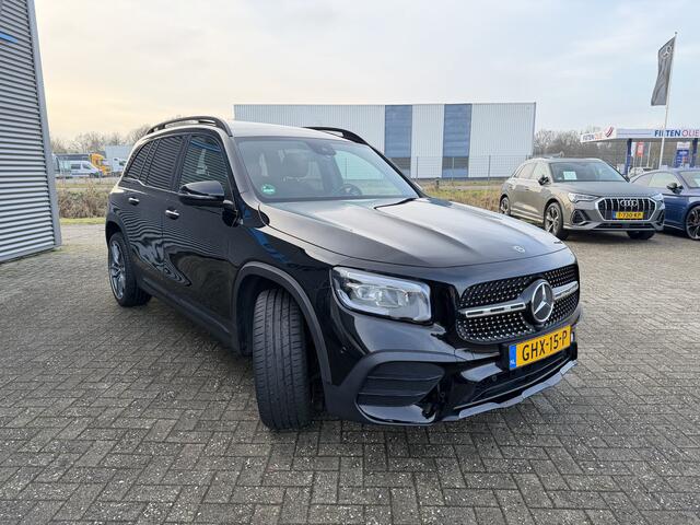 Mercedes-Benz GLB-Klasse 220d 191PK 4MATIC AMG Line LED Panoramadak Trekhaak Burmester Soud Systeem 20 Inch LMV Keyless Go Led