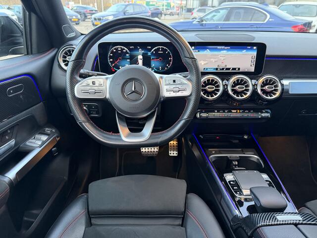 Mercedes-Benz GLB-Klasse 220d 191PK 4MATIC AMG Line LED Panoramadak Trekhaak Burmester Soud Systeem 20 Inch LMV Keyless Go Led