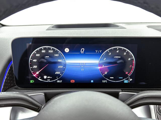 Mercedes-Benz GLB-Klasse 200 Business Solution AMG 7p. | Premium Plus | Winterpakket | Trekhaak | Head-up display | 360°-camera | Panoramaschuifdak | Derde zitrij | Sierdelen in Star Pattern | GUARD 360 ° Vehicle protection Plus |