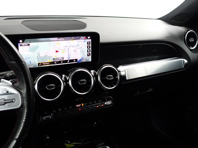 Mercedes-Benz GLB-Klasse 200 AMG Prestige Plus Aut- Carplay, Android Auto, Carbon, Camera, Night Package, Xenon Led