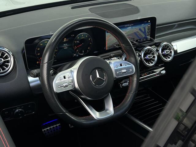 Mercedes-Benz GLB-Klasse 200 AMG-Line | Pano | Trekhaak | Matrix LED | Memory | Sfeerverlichting
