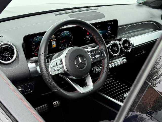 Mercedes-Benz GLB-Klasse 200 Business Solution AMG | Trekhaak | MultiBeam LED | Camera | DAB+ | 19 inch
