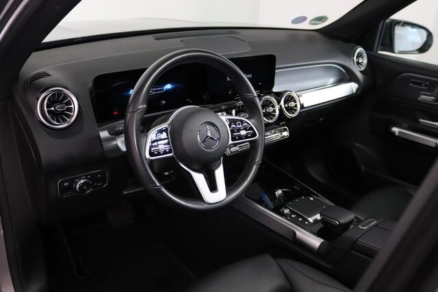 Mercedes-Benz GLB-Klasse 180 Luxury 7-Persoons Panoramadak, Leder, Sfeerverlichting, Trekhaak, Apple Carplay/Android Auto