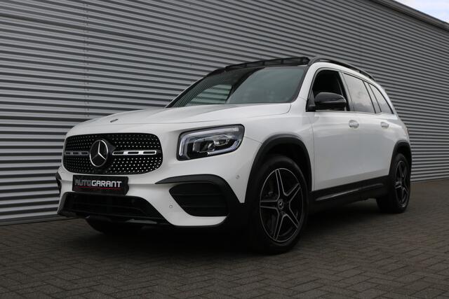 Mercedes-Benz GLB-Klasse 250 4MATIC AMG Pakket AMG NightPakket (Pano Sportleder/Memory Carplay Burmester 360Camera Distronic Keyless M-Bux Trekhaak)