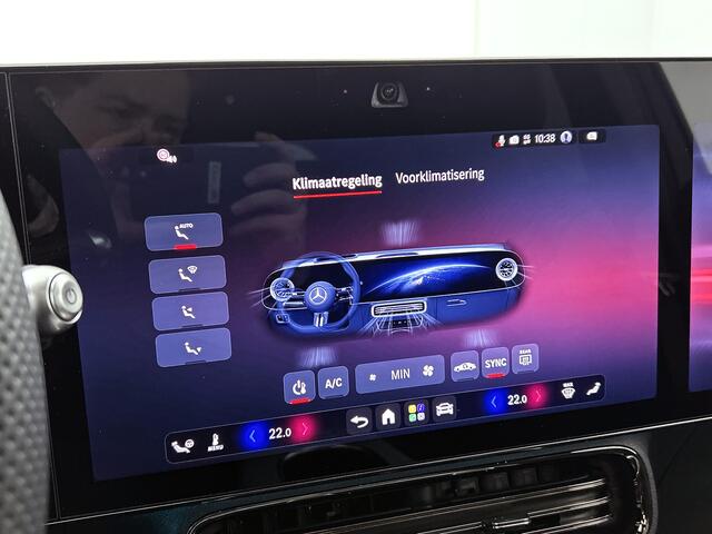 Mercedes-Benz GLB-Klasse 250+ Business Solution 7p. 85.5 kWh | Premium Plus | Winterpakket | Nightpakket | Trekhaak | Smartphone integratie | Burmester® | Sfeerverlichting | GUARD 360° | Vast panoramadak |