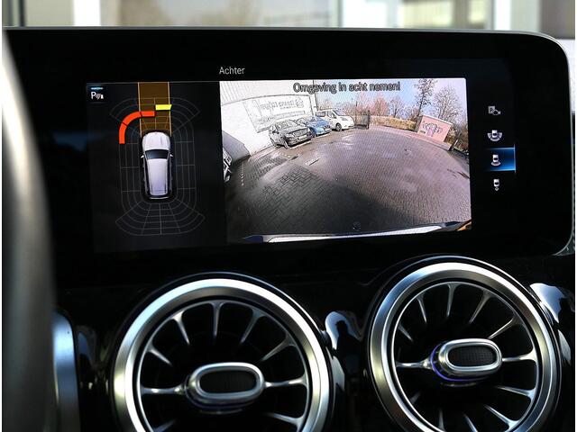 Mercedes-Benz GLB-Klasse 250 4M ATIC | Panoramadak | ACC | Trekhaak