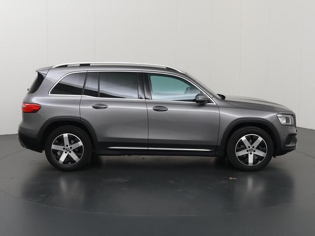Mercedes-Benz GLB-Klasse 180 Business Solution Luxury | Stoelverwarming | Widescreen | Navigatie