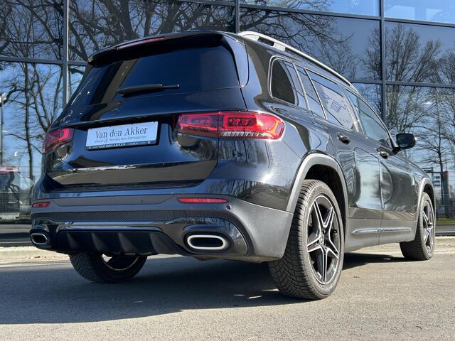 Mercedes-Benz GLB-Klasse 180 AMG // Nightpakket // Sfeerverlichting // 19" AMG Velgen // Camera // Elek. Achterklep