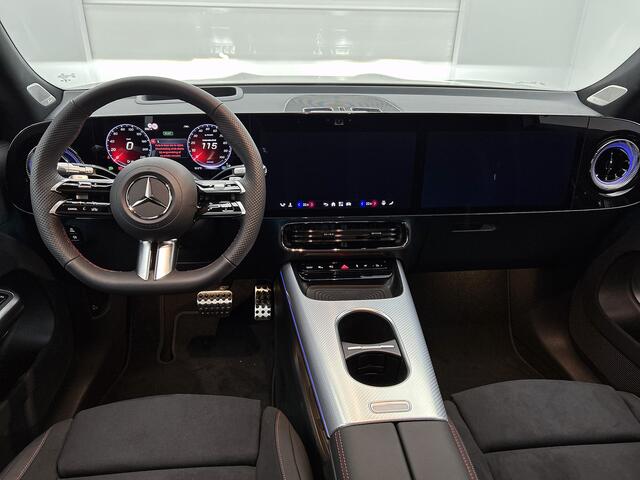 Mercedes-Benz GLB-Klasse 250+ Business Solution AMG 7p. 85.5 kWh | Premium Plus | Winterpakket | Nightpakket | Trekhaak | Verstelbare demping | Smartphone integratie | Vast panoramadak |
