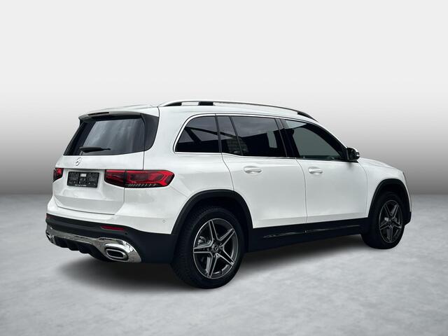 Mercedes-Benz GLB-Klasse 180 AMG Line | Panoramadak | Cruise Control | Stoelverwarming