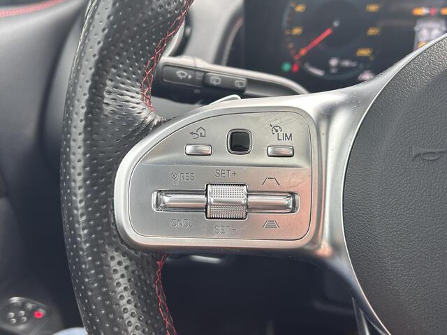 Mercedes-Benz GLB-Klasse 200 Business Solution AMG | Panoramadak | Trekhaak | Memory