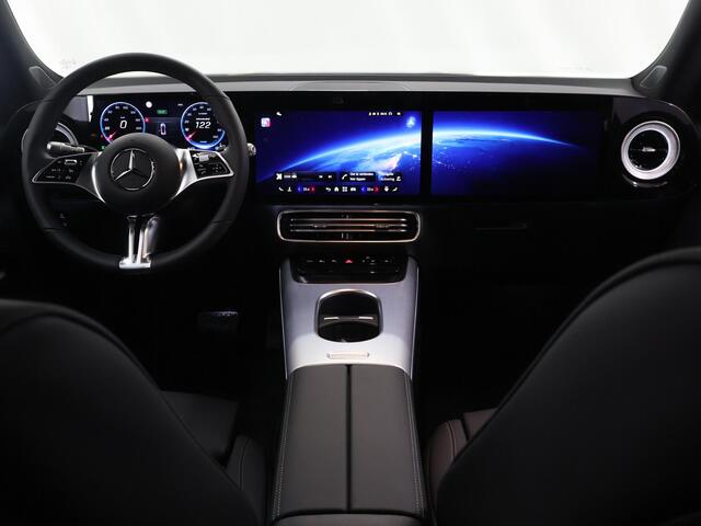 Mercedes-Benz GLB-Klasse 250+ Business Solution Luxury 7p. 85.5 kWh | Panoramadak | Trekhaak | 3e zitrij | Premium pakket | Night Pakket | Superscreen |