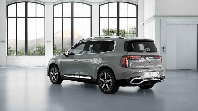 Mercedes-Benz GLB-Klasse 250+ Business Solution AMG 85.5 kWh | Panoramadak | Stoelverwarming | LED koplampen | AMG-Line | Sportstoelen |