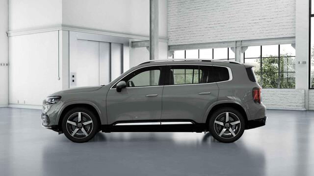 Mercedes-Benz GLB-Klasse 250+ Business Solution AMG 85.5 kWh | Panoramadak | Stoelverwarming | LED koplampen | AMG-Line | Sportstoelen |