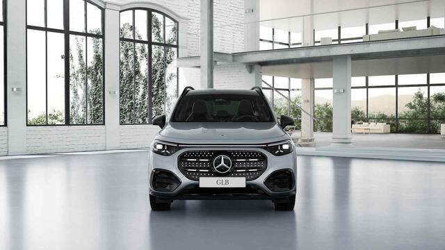 Mercedes-Benz GLB-Klasse 250+ Business Solution AMG 85.5 kWh | Panoramadak | Stoelverwarming | LED koplampen | AMG-Line | Sportstoelen | Trekhaak |