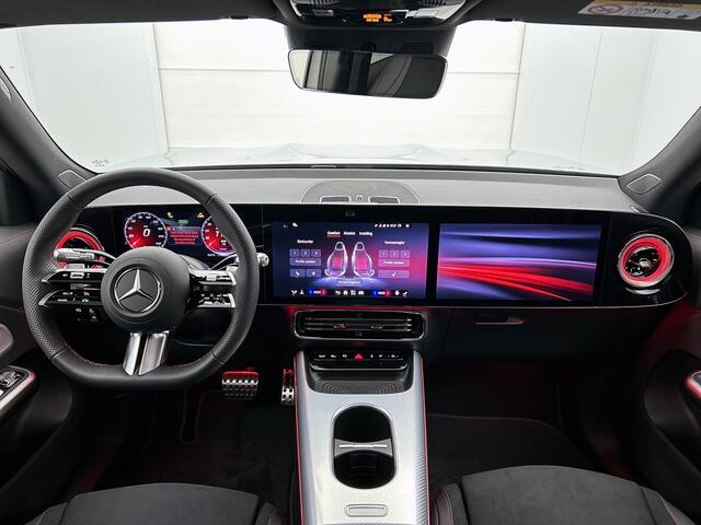 Mercedes-Benz GLB-Klasse 250+ Business Solution AMG 7p. 85.5 kWh | Premium pakket | Winterpakket | Nightpakket | Trekhaak | Smartphone integratie | Vast panoramadak | Sfeerverlichting | GUARD 360° |